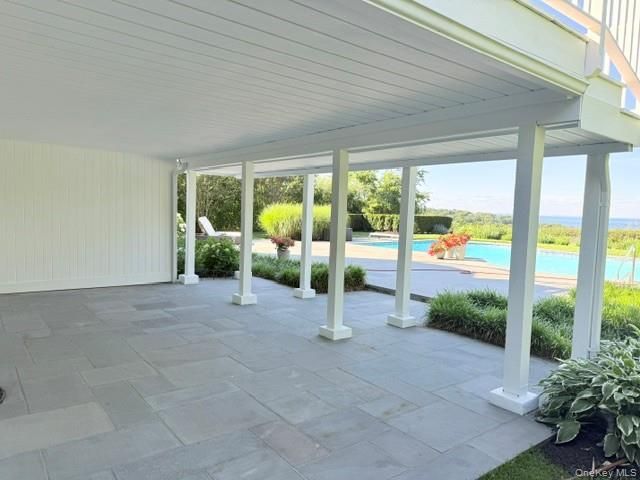 32 Contessa Court, Port Jefferson, NY 11777