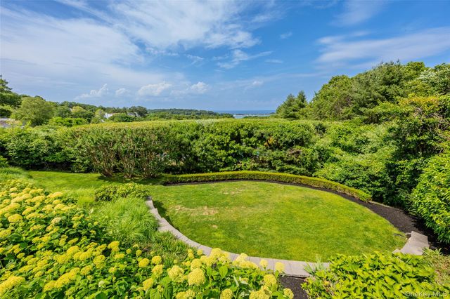 32 Contessa Court, Port Jefferson, NY 11777
