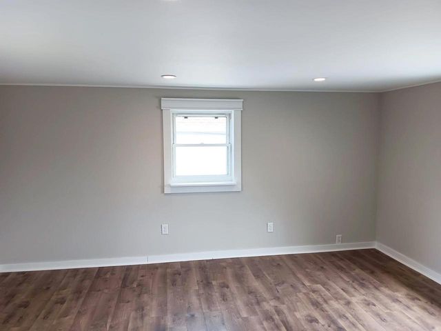 828 S Spring Street, Beaver Dam, WI 53916