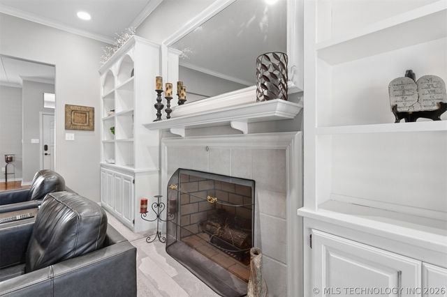 411 Smoking Oaks Drive, Ardmore, OK 73401