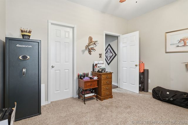 411 Smoking Oaks Drive, Ardmore, OK 73401