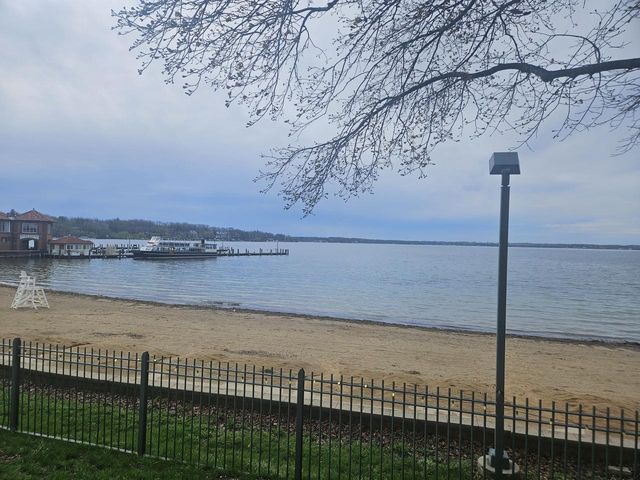 1128 Wisconsin STREET, Lake Geneva, WI 53147