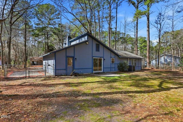 1435 Pineridge Drive, Greenville, NC 27834