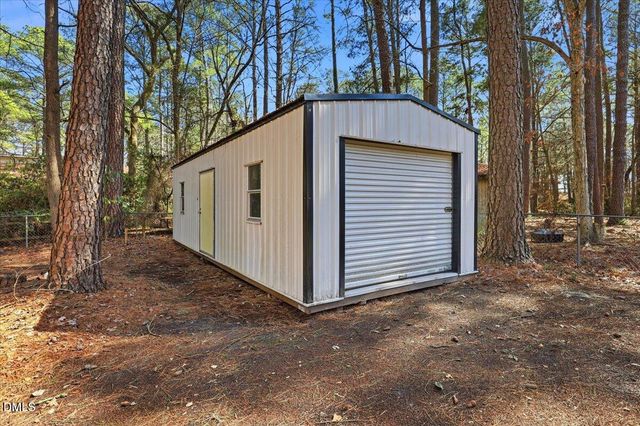 1435 Pineridge Drive, Greenville, NC 27834