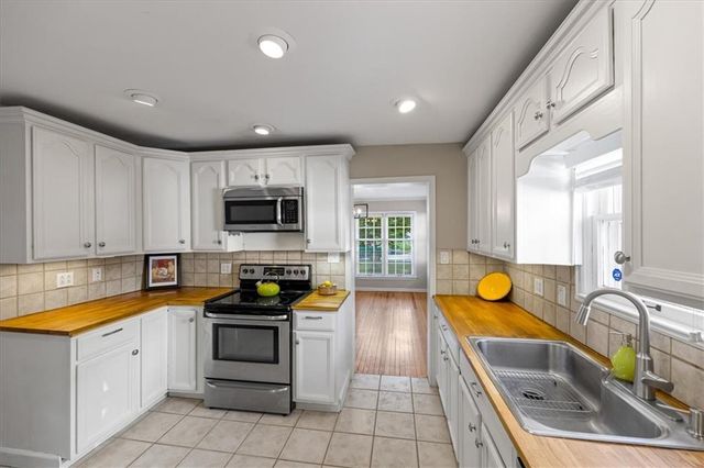 636 E 74th Street, Kansas City, MO 64131