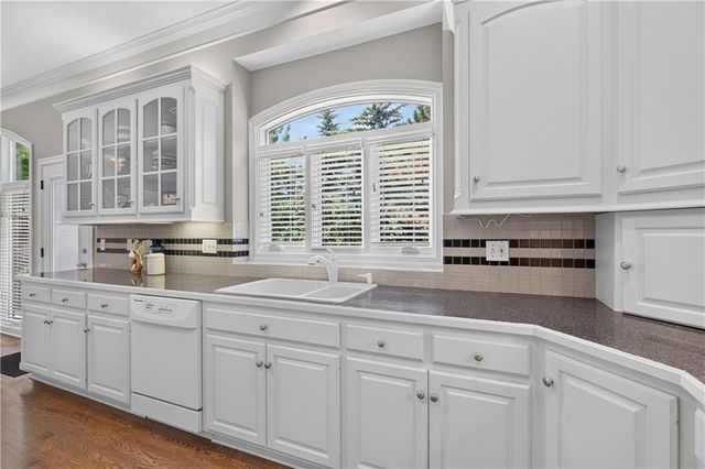 12918 Travis Court, Leawood, KS 66209