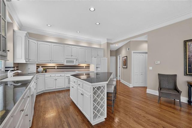 12918 Travis Court, Leawood, KS 66209
