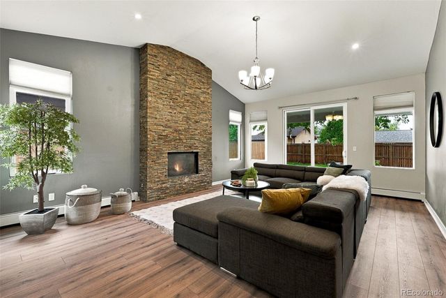 975 Roxwood Lane 1, Boulder, CO 80303