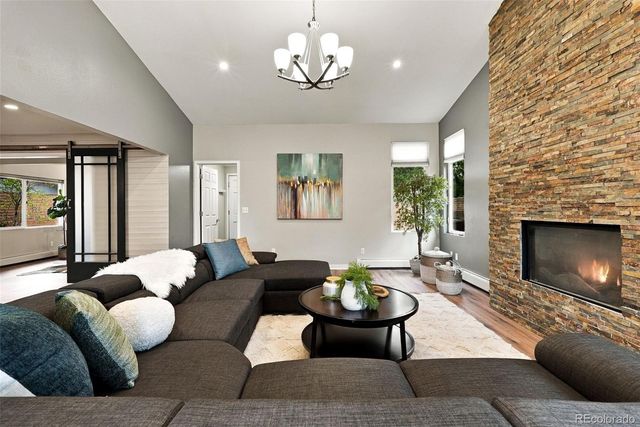 975 Roxwood Lane 1, Boulder, CO 80303