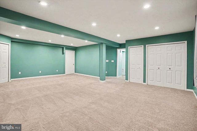6068 WILDASIN RD, Spring Grove, PA 17362