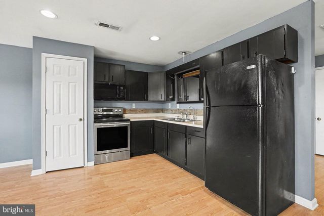 6068 WILDASIN RD, Spring Grove, PA 17362