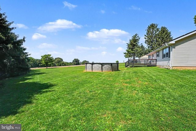 6068 WILDASIN RD, Spring Grove, PA 17362