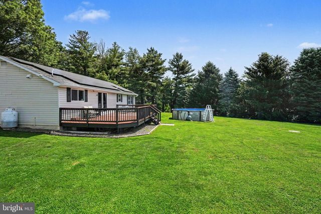 6068 WILDASIN RD, Spring Grove, PA 17362