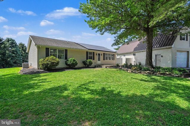 6068 WILDASIN RD, Spring Grove, PA 17362