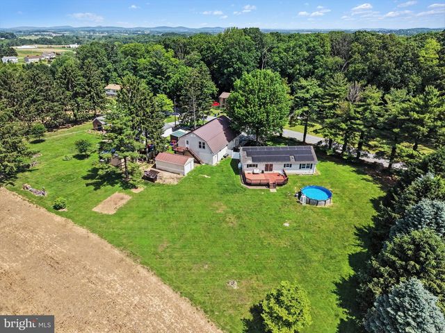 6068 WILDASIN RD, Spring Grove, PA 17362