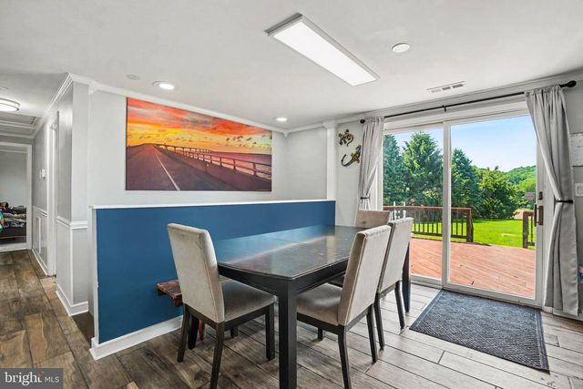 6068 WILDASIN RD, Spring Grove, PA 17362