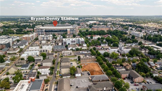 1452 15th, Tuscaloosa, AL 35401