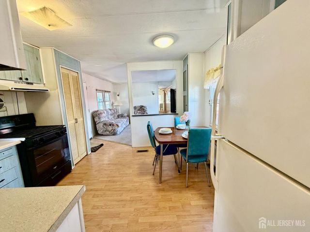 9 Sams Court, Hazlet, NJ 07730
