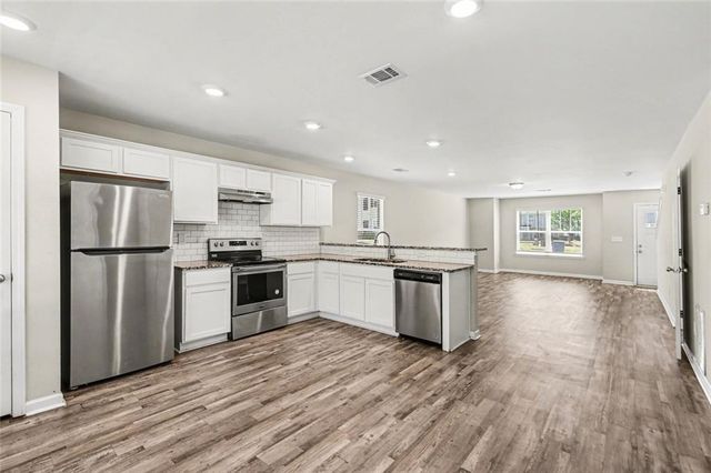 319 Ashigan Street A, Union City, GA 30291