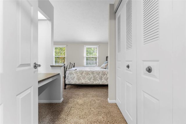 114 Saxonwald Ln, Castle Shannon, PA 15234