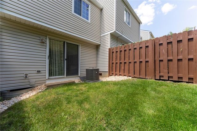 114 Saxonwald Ln, Castle Shannon, PA 15234