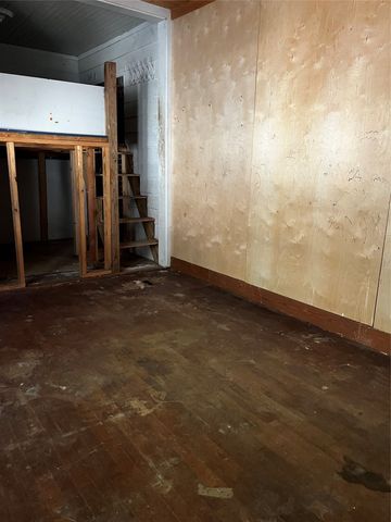 1011 W Walker Street, Denison, TX 75020