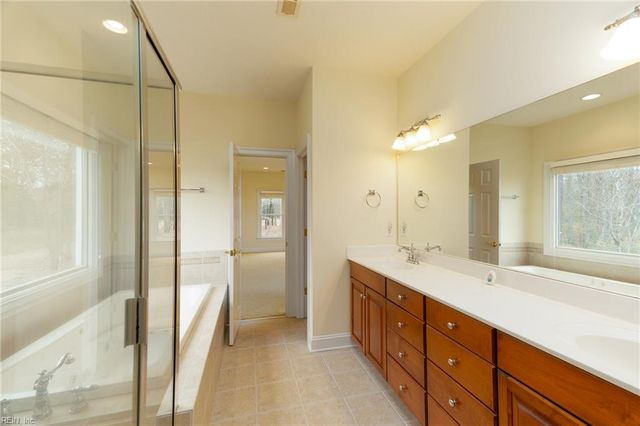 8975 Coles Landing DR, Gloucester, VA 23061