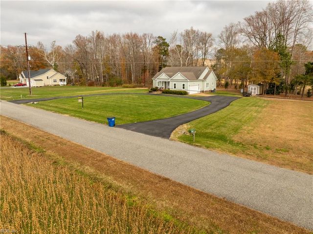 8975 Coles Landing DR, Gloucester, VA 23061