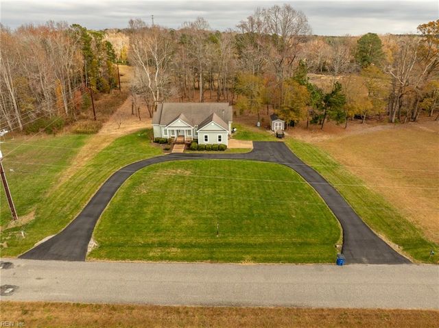 8975 Coles Landing DR, Gloucester, VA 23061