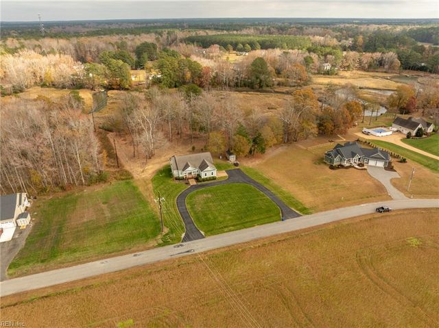 8975 Coles Landing DR, Gloucester, VA 23061