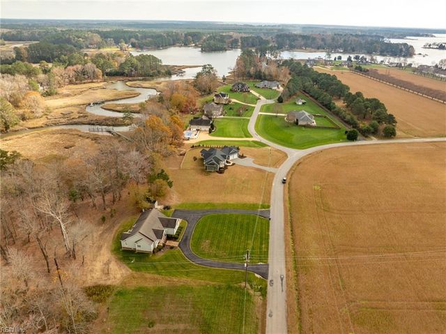 8975 Coles Landing DR, Gloucester, VA 23061