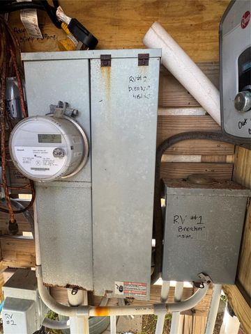 851 Trout Boulevard, Crystal Beach, TX 77650