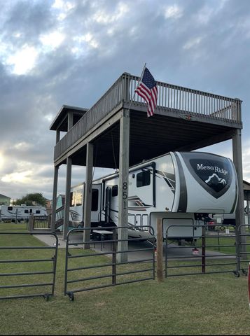 851 Trout Boulevard, Crystal Beach, TX 77650