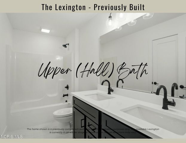 152 Barton Creek Drive, Perrysburg, OH 43551