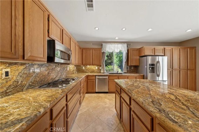 35478 Daffodil Circle, Winchester, CA 92596