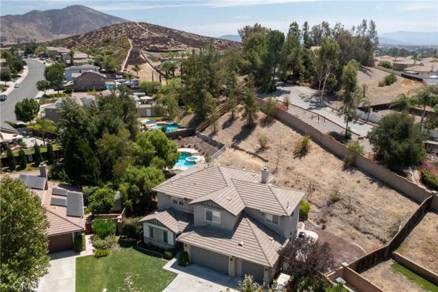 35478 Daffodil Circle, Winchester, CA 92596