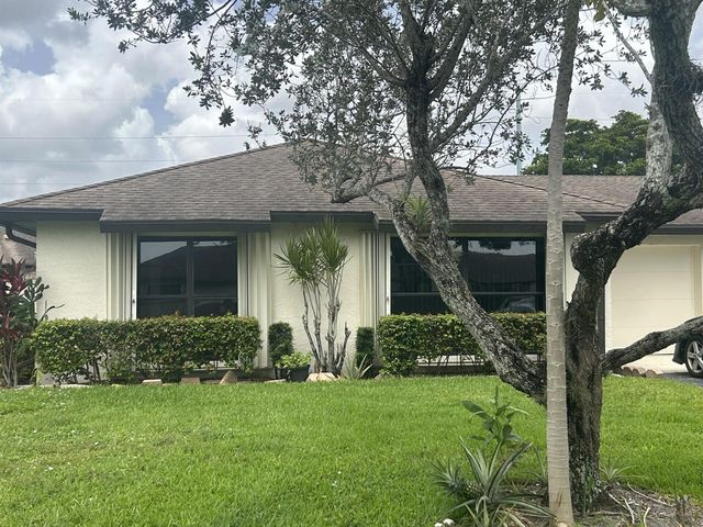 4882 Equestrian Circle A, Boynton Beach, FL 33436
