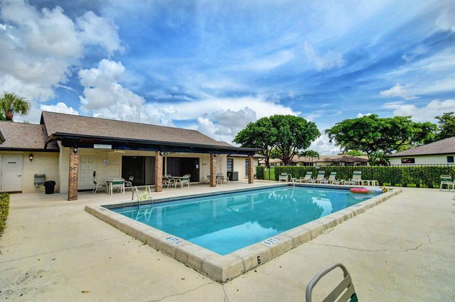 4882 Equestrian Circle A, Boynton Beach, FL 33436