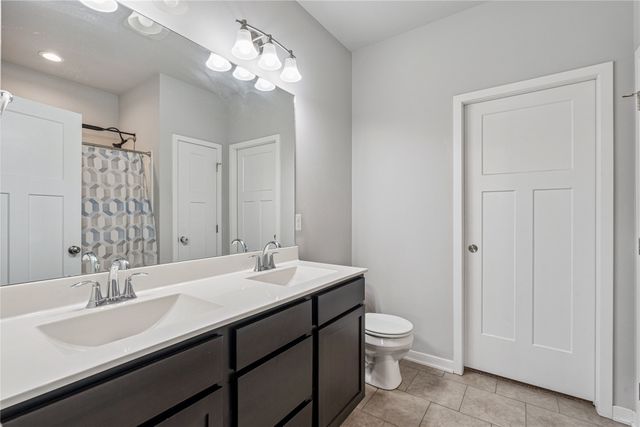 1324 Tuscany Drive SE, Altoona, IA 50009