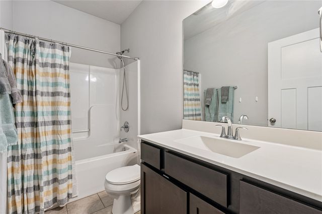 1324 Tuscany Drive SE, Altoona, IA 50009