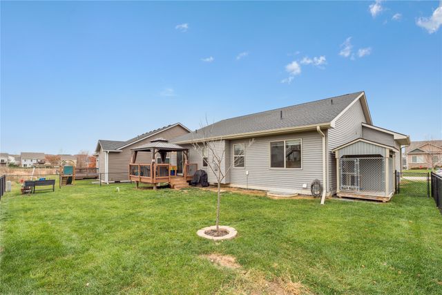 1324 Tuscany Drive SE, Altoona, IA 50009