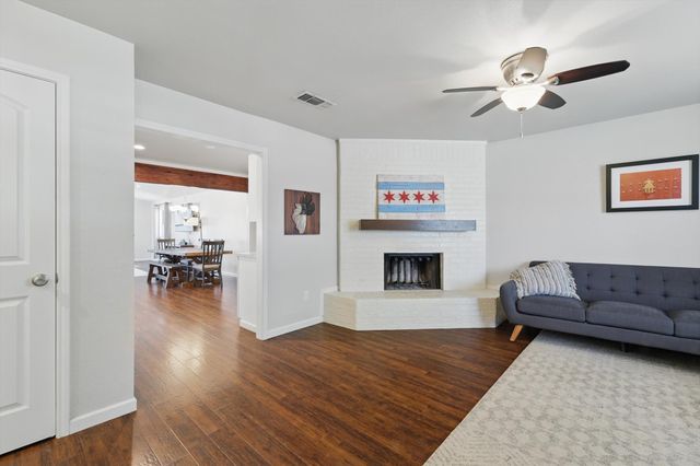 1119 Mockingbird Drive, Grapevine, TX 76051