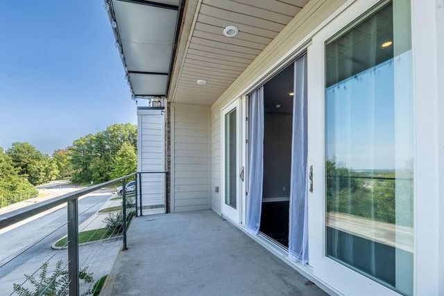 307 E Noble Lane, Fayetteville, AR 72703