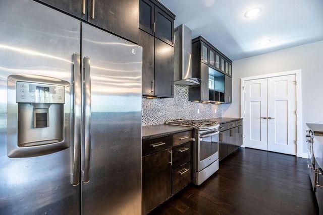 307 E Noble Lane, Fayetteville, AR 72703