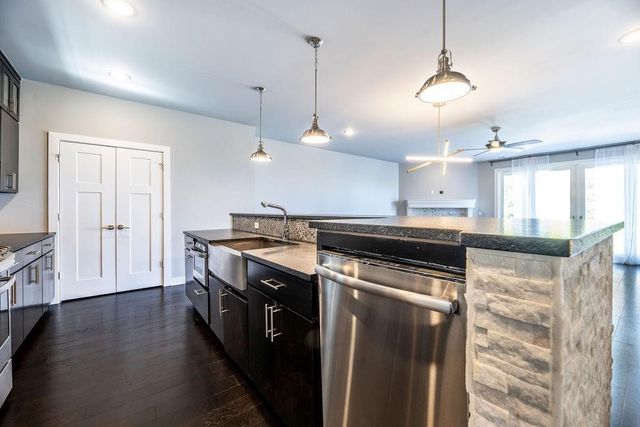 307 E Noble Lane, Fayetteville, AR 72703