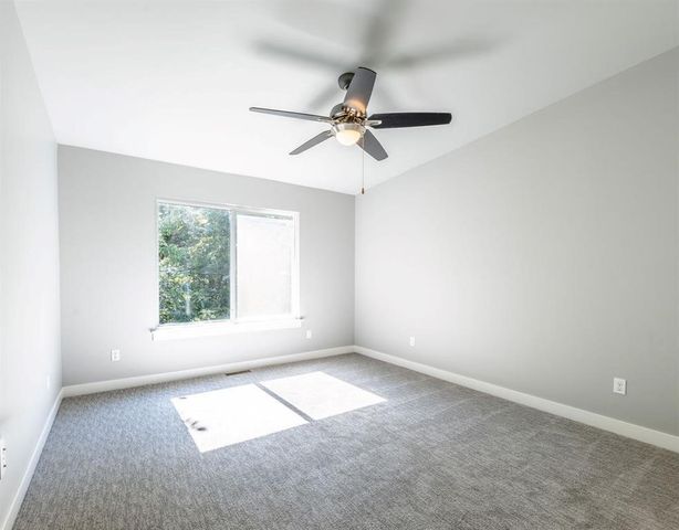 307 E Noble Lane, Fayetteville, AR 72703