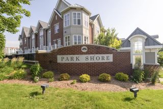 3872 S Lake DRIVE S #101, Saint Francis, WI 53235