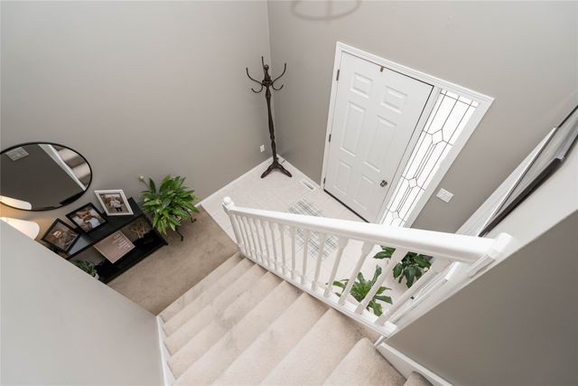 10660 Sharon Circle, Urbandale, IA 50322