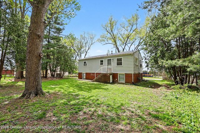 109 S Sherman Street, Leslie, MI 49251