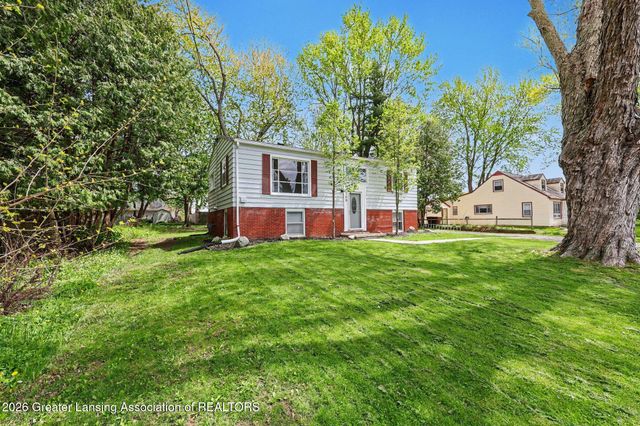 109 S Sherman Street, Leslie, MI 49251